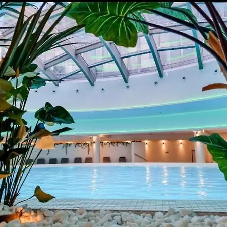Hanza Tower 23 Pool & Jacussi